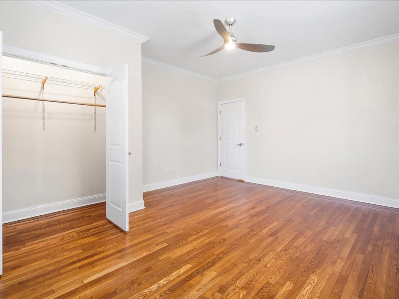 Gallery Photo 19